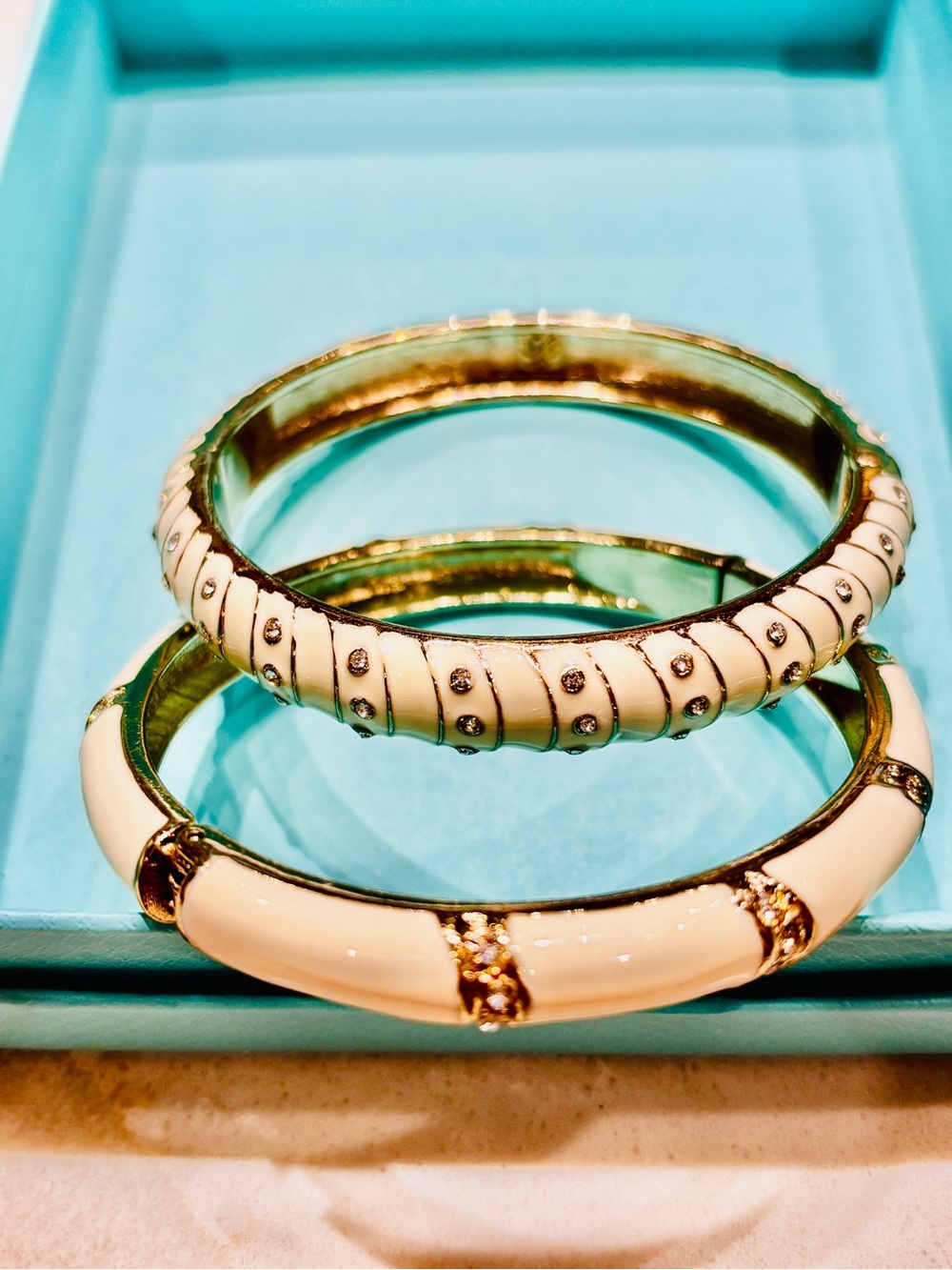 Tommy Bahama Cream Enamel and Gold-Tone Bangle Bracelet Set
